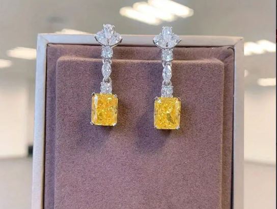 Yellow & White Synthetic Gemstone Dangle Earrings for a Luxurious Banquet Look